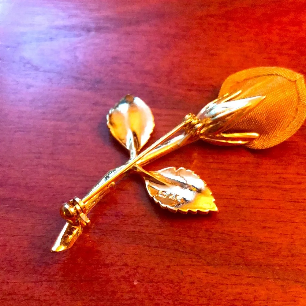 Vintage Anne Klein gold tone yellow rose brooch botanical cottage core classic